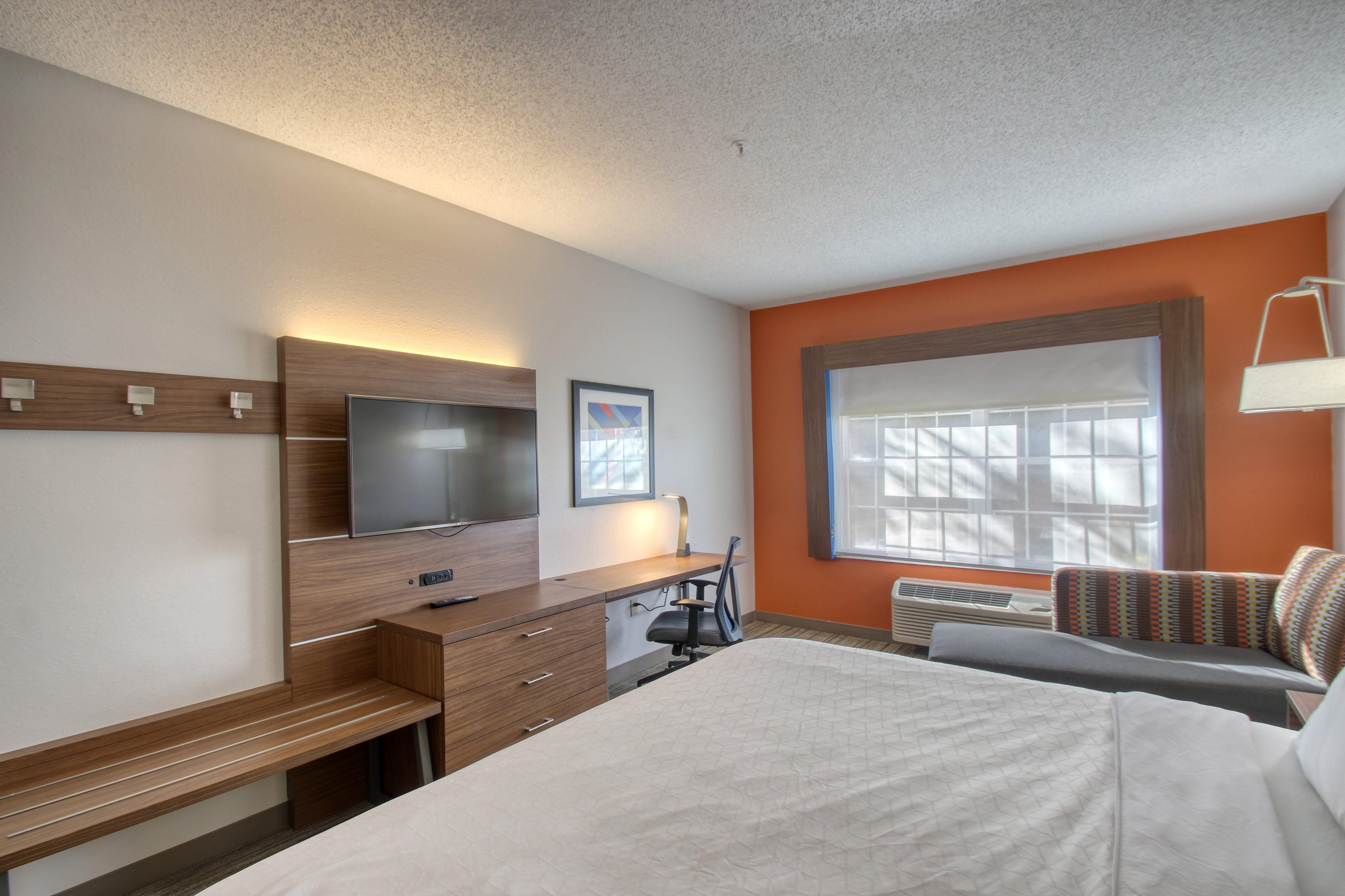 Holiday Inn Express Hotel & Suites Oshkosh - State Route 41 By Ihg Luaran gambar