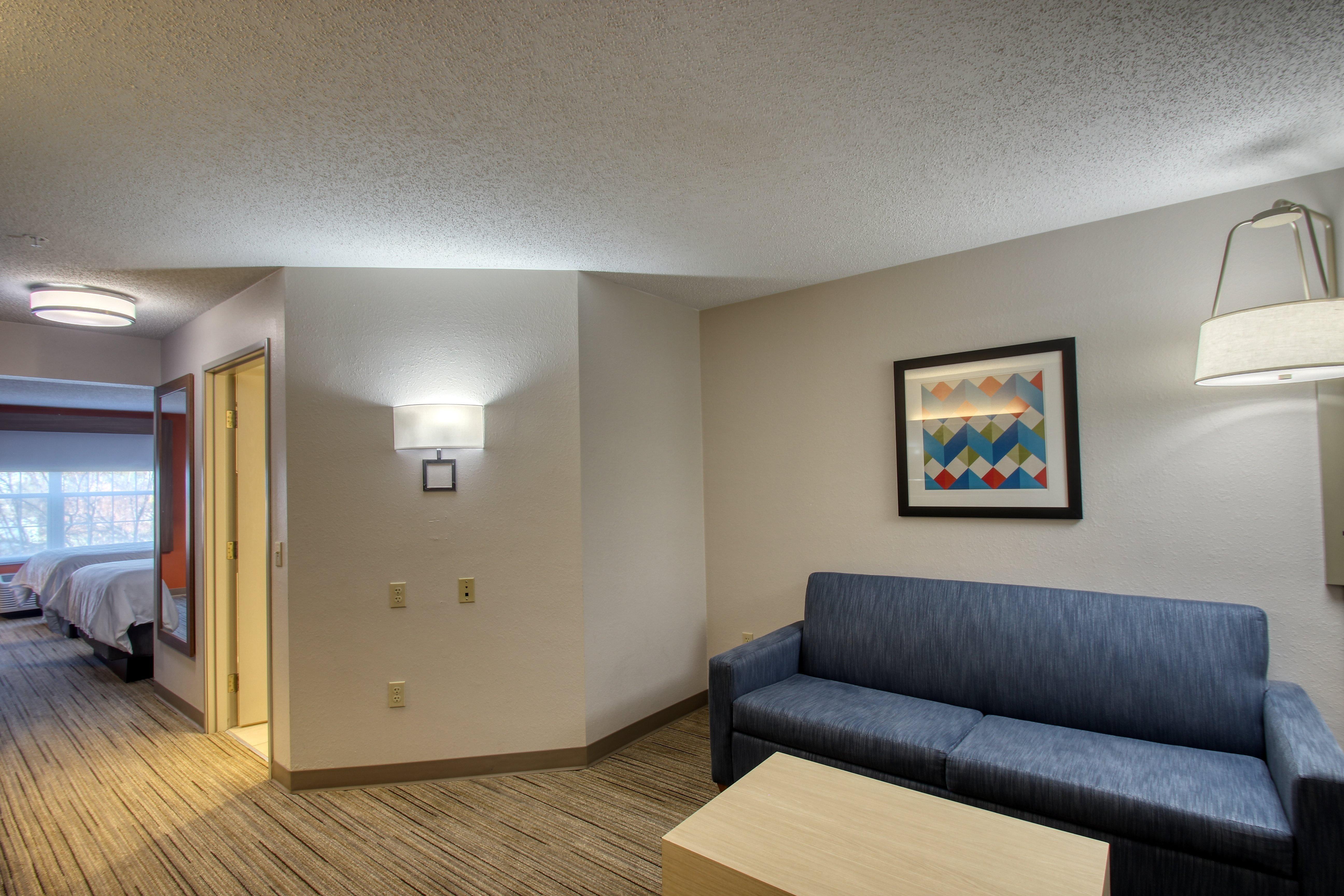 Holiday Inn Express Hotel & Suites Oshkosh - State Route 41 By Ihg Luaran gambar