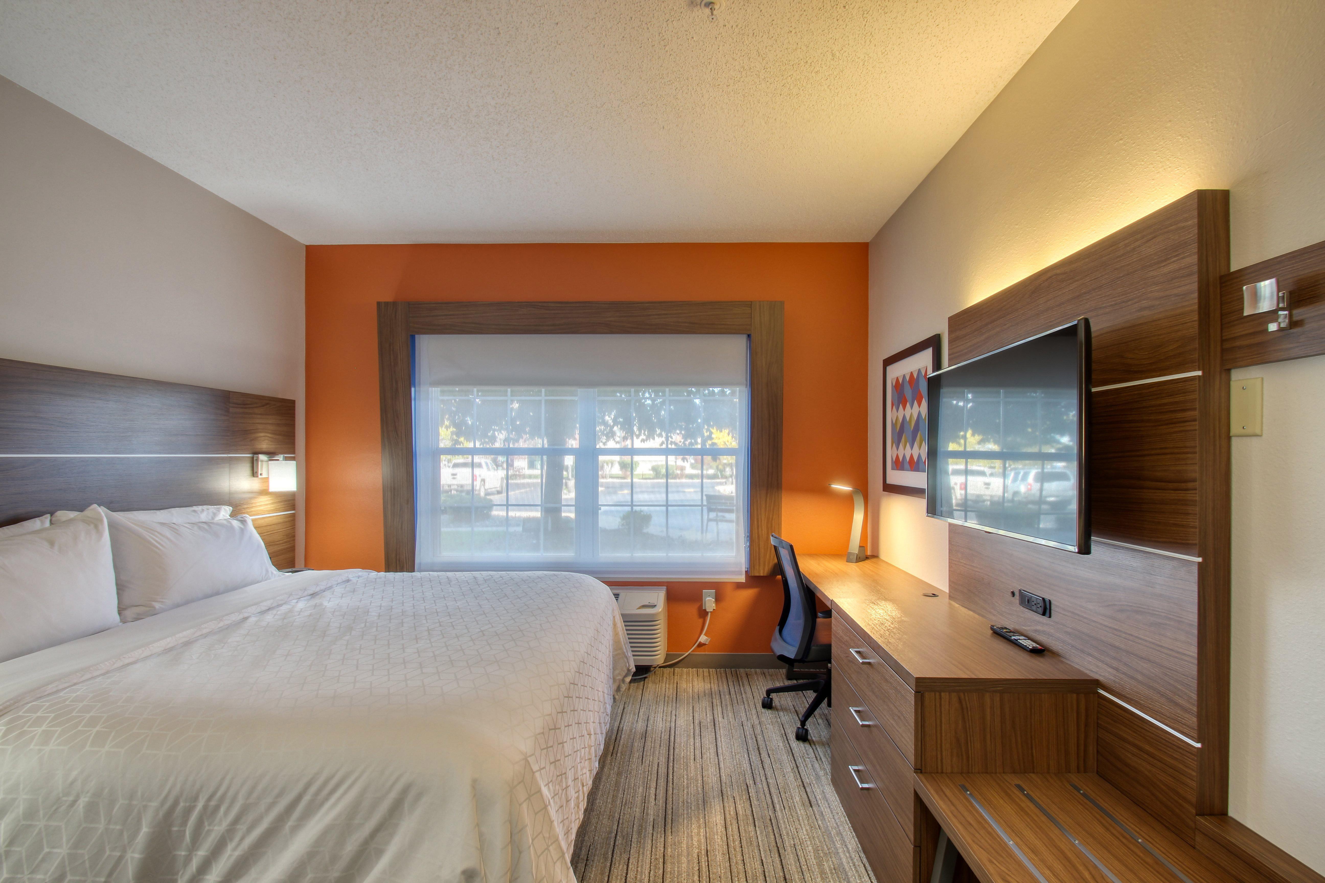 Holiday Inn Express Hotel & Suites Oshkosh - State Route 41 By Ihg Luaran gambar