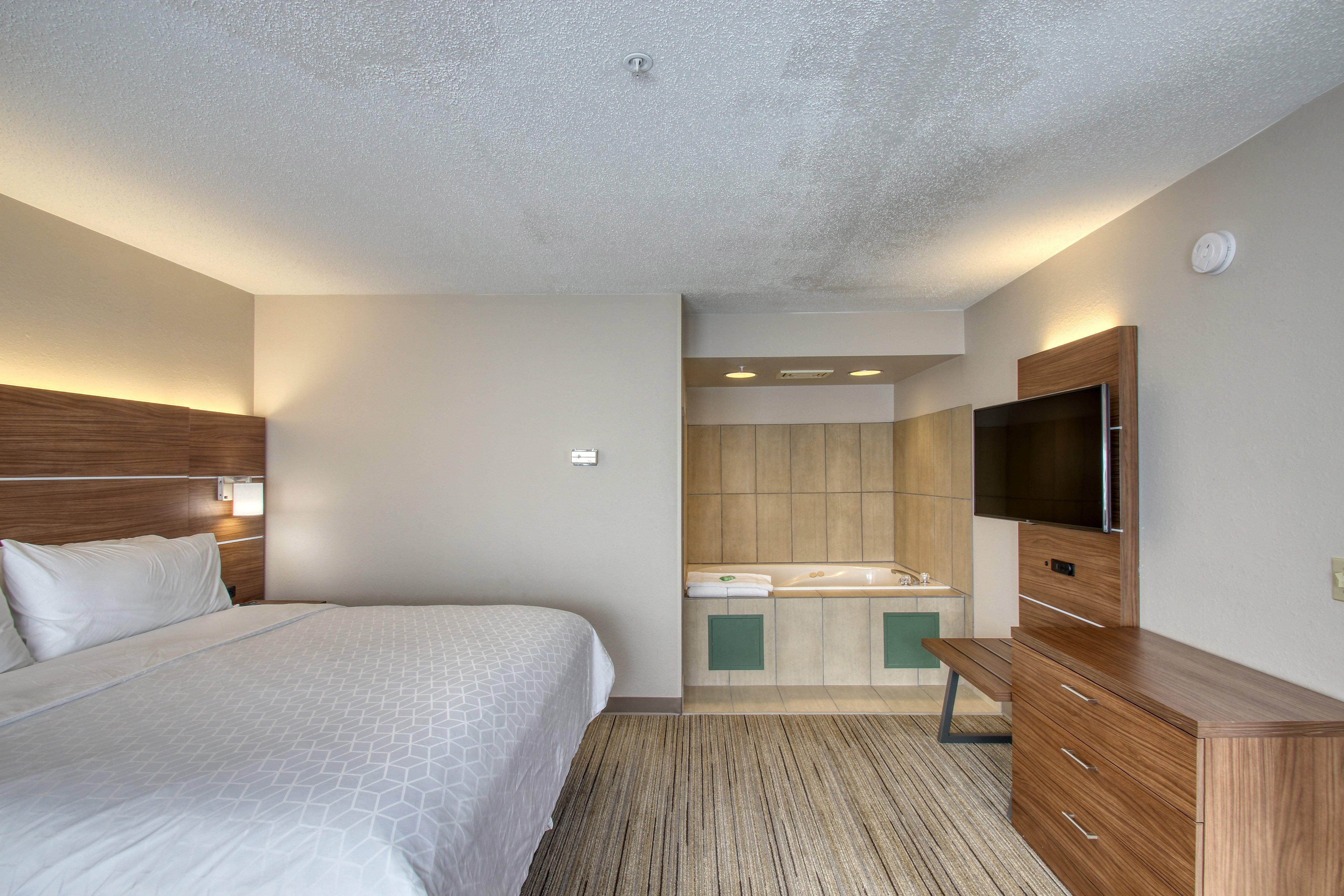 Holiday Inn Express Hotel & Suites Oshkosh - State Route 41 By Ihg Luaran gambar