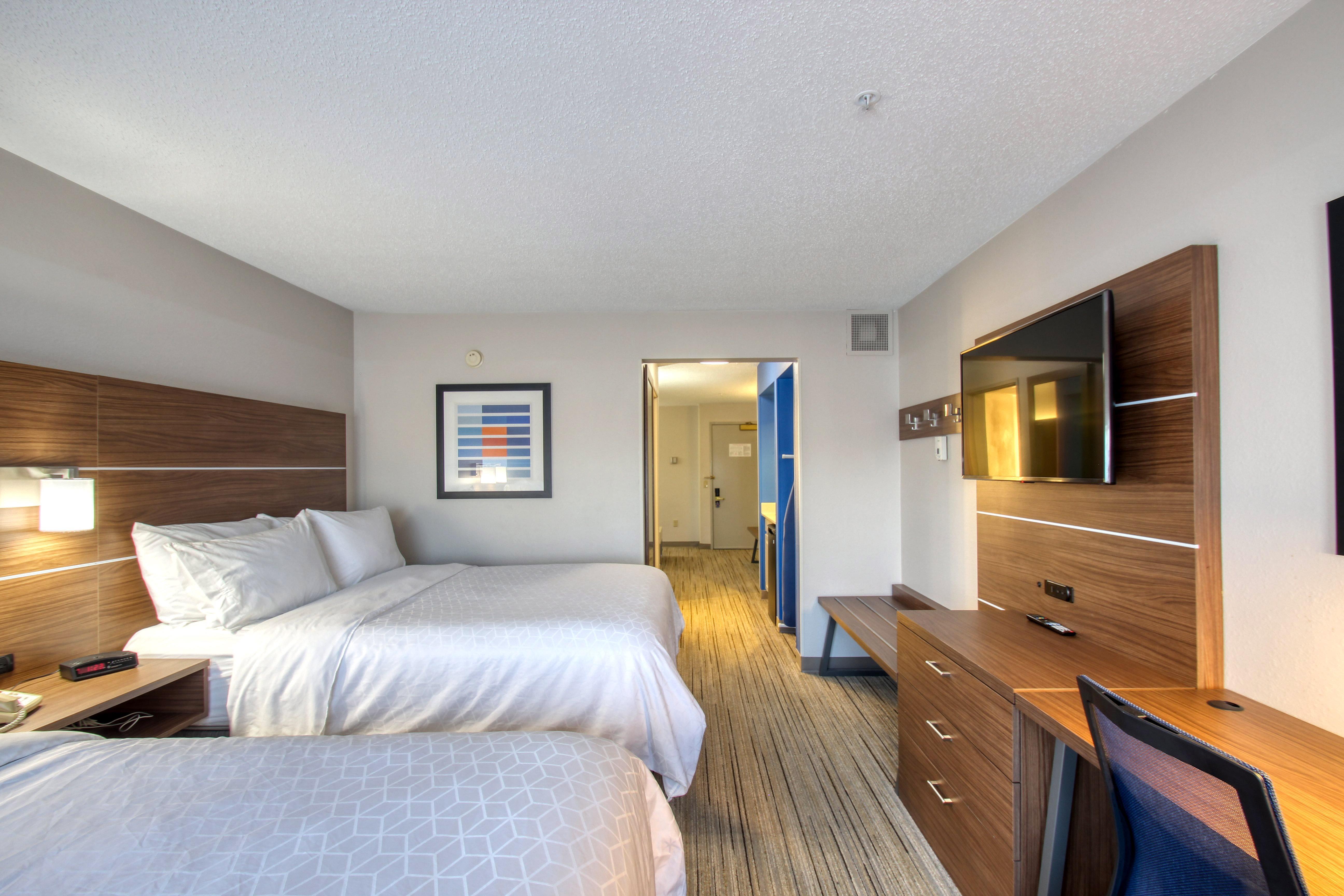 Holiday Inn Express Hotel & Suites Oshkosh - State Route 41 By Ihg Luaran gambar
