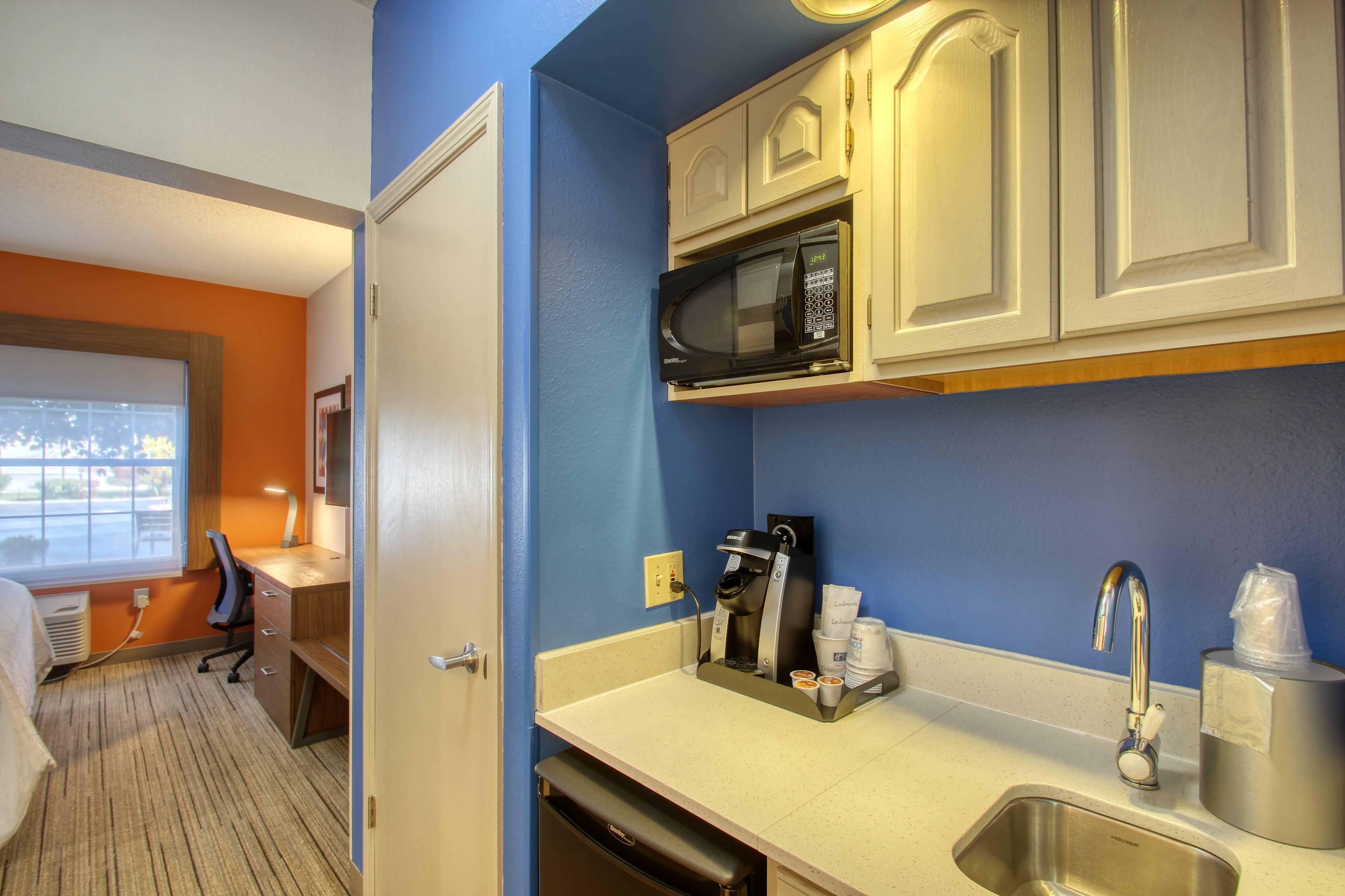 Holiday Inn Express Hotel & Suites Oshkosh - State Route 41 By Ihg Luaran gambar